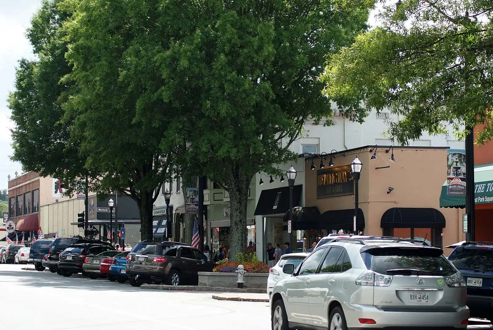 Shops and shade trees along Marietta Square, where May-Retta Daze fills Glover Park each May
